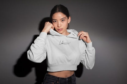 Curved Signature Crop pullover